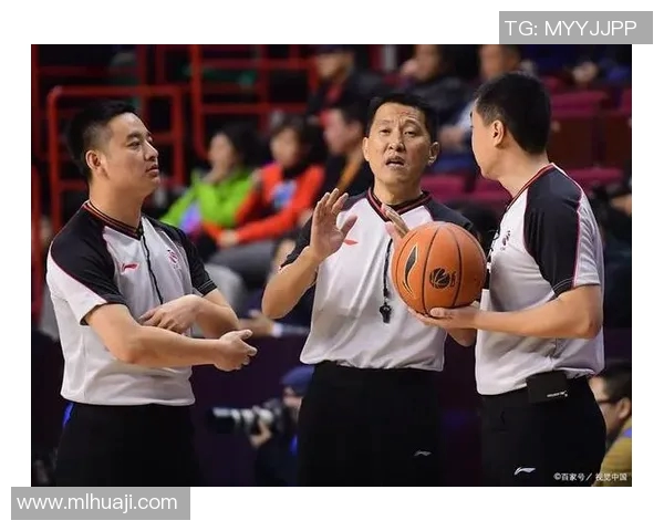 篮球比赛中裁判与球员的非语言互动模式研究